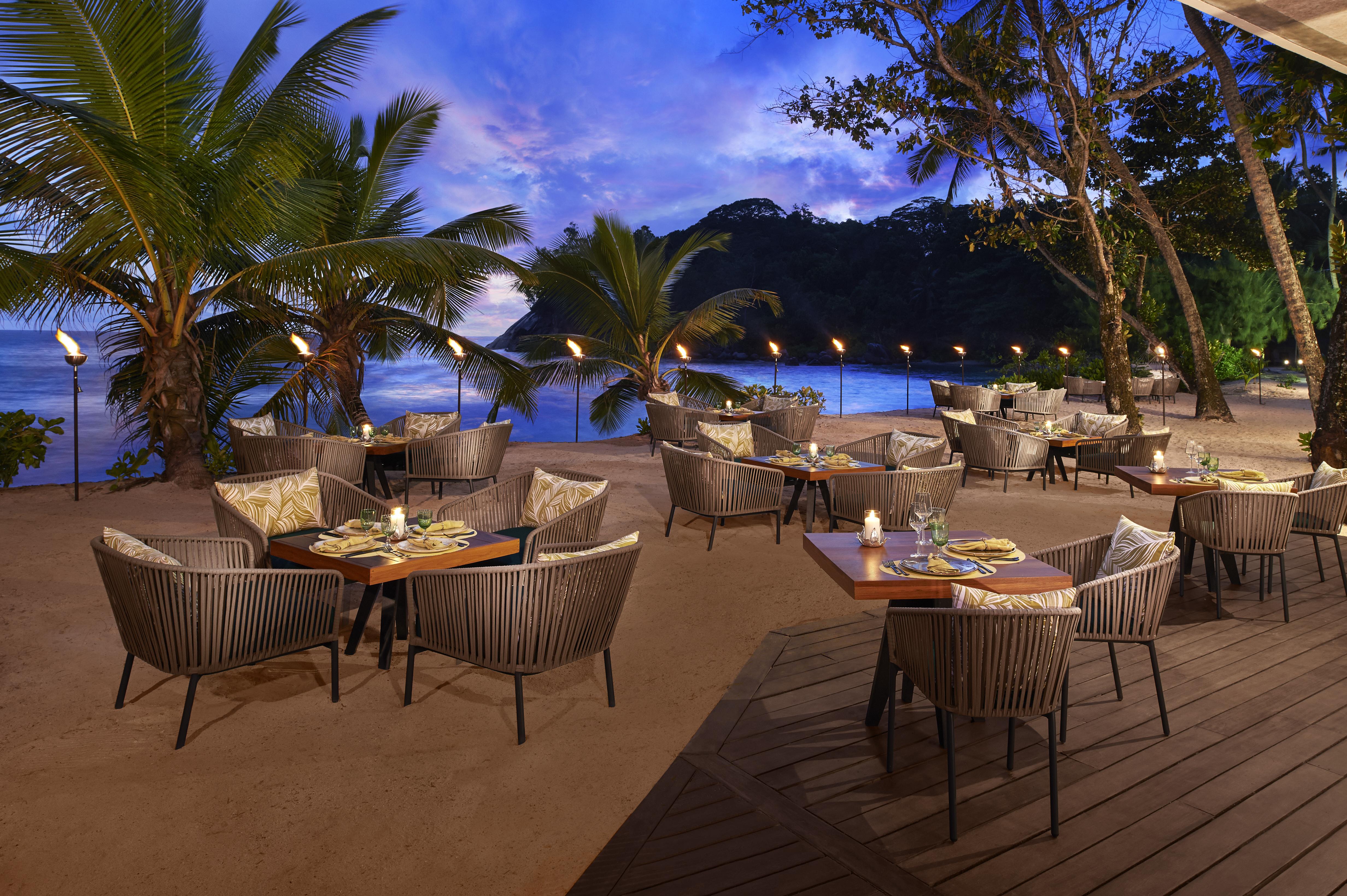 Avani Barbarons Seychelles Resort Гранд-Анс Экстерьер фото