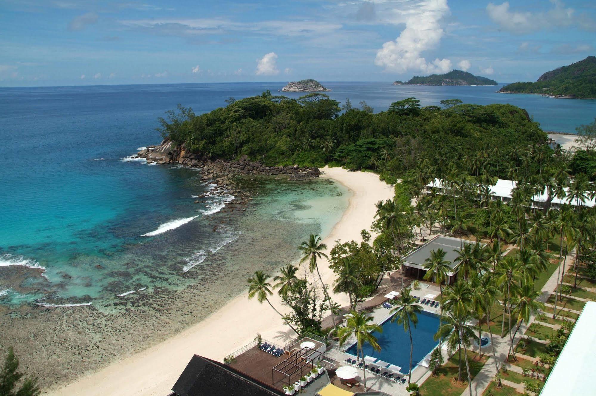 Avani Barbarons Seychelles Resort Гранд-Анс Экстерьер фото